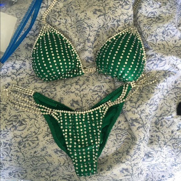 Women's bikini division competition suit.