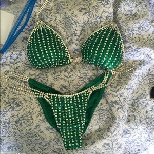 Women's bikini division competition suit.