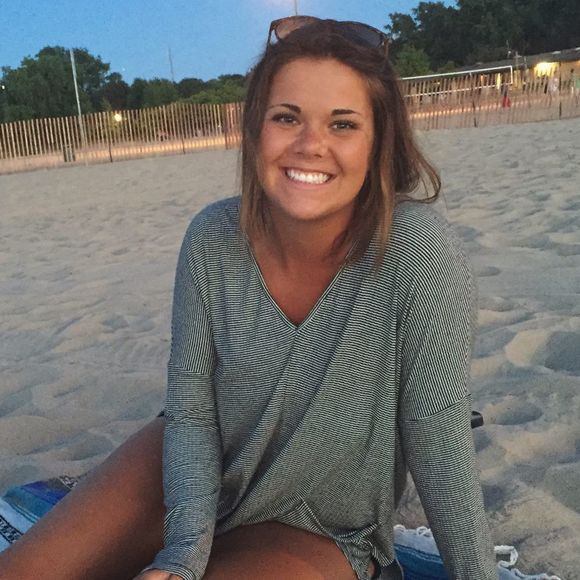 Meet your Posher, Kaley - Picture 1 of 1