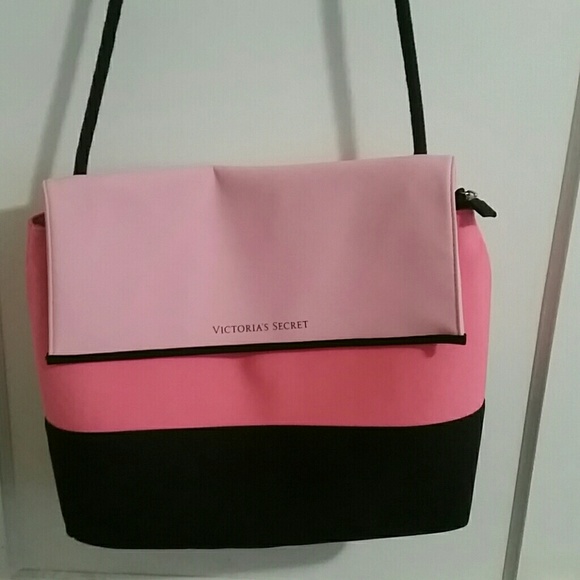 Victoria's Secret Handbags - Victoria's Secret large cooler/tote