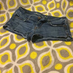 🔴Forever 21 blue jean shorts! ‼️closet clear out