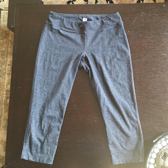 Lucy Cropped Leggings