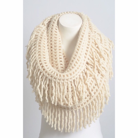 Fall/Winter New Arrival, Ivory Infinity Scarf