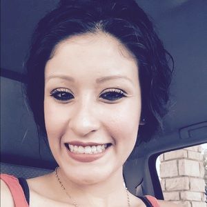 Meet your Posher, Fabiola