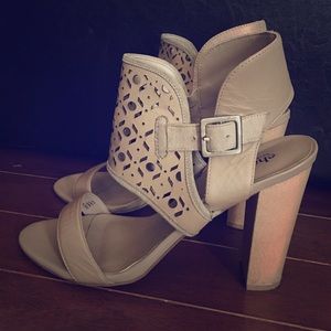 Charles David nude heeled sandal