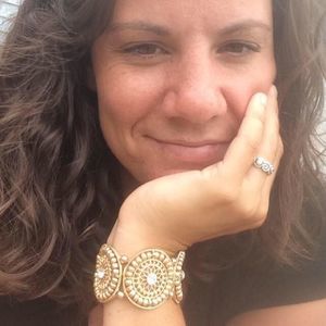 Meet your Posher, Alison