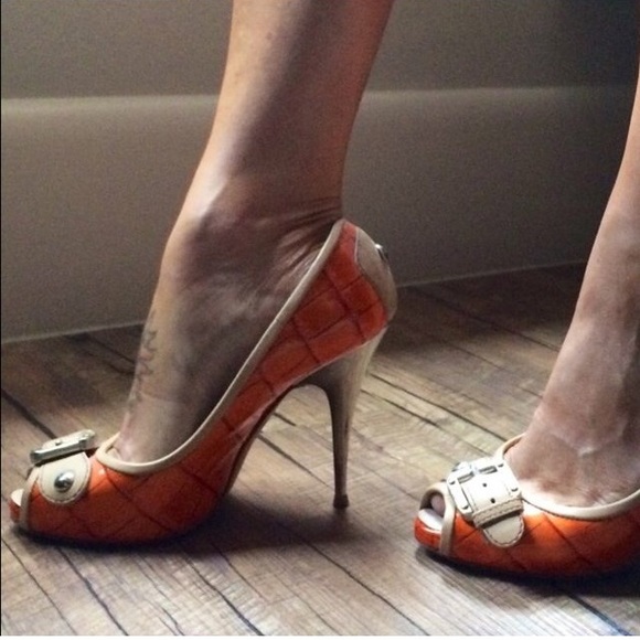 giuseppe zanotti patent leather peep toe heels