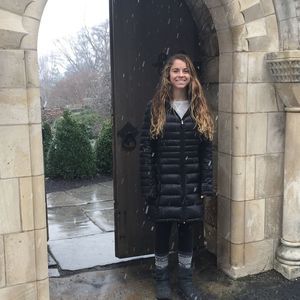 Meet your Posher, Emily