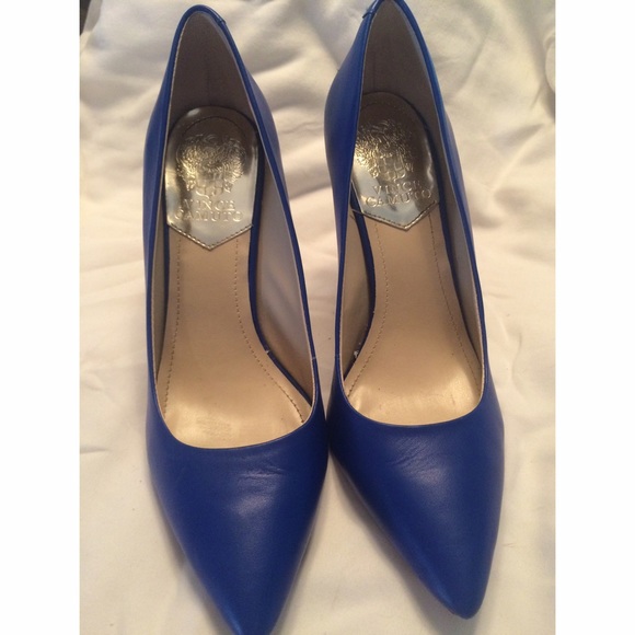 Vince Camuto pumps