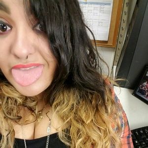 Meet your Posher, Cristina