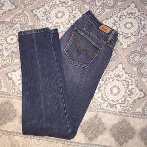 Levi blue jeans straight leg size 7M