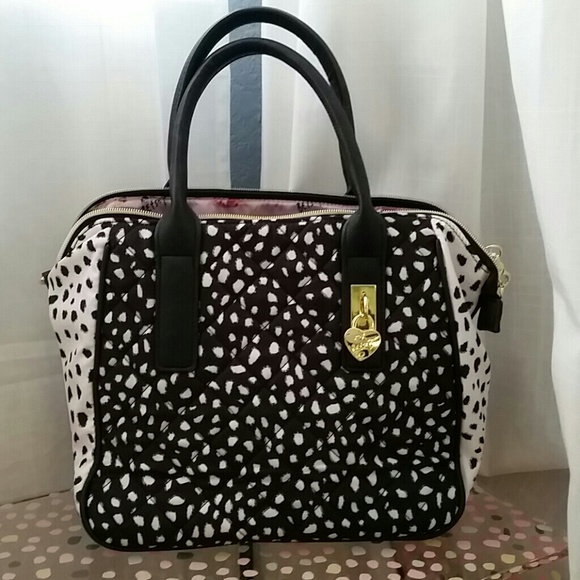 Betsey Johnson Handbag Purse Offers Welcome