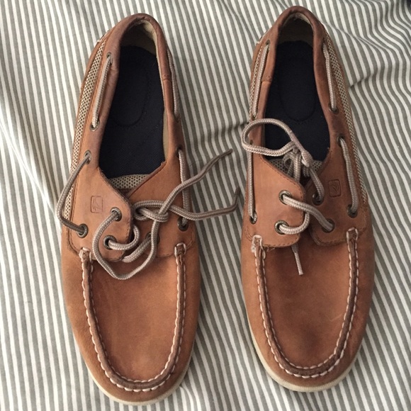 Mens 8.5 Women's 7 Sperry