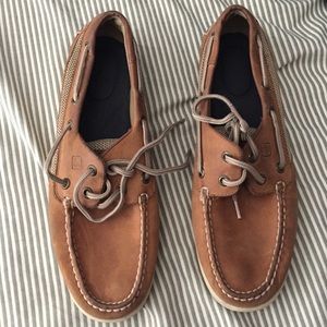 Mens 8.5 Women's 7 Sperry