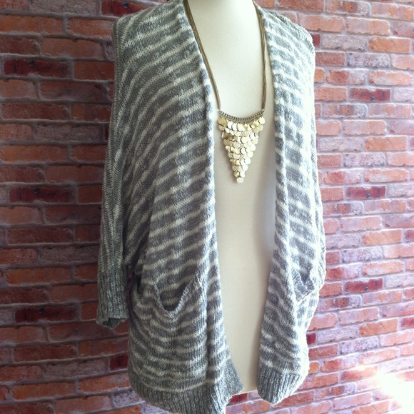 ❌SOLD❌Urban Outfitters slouchy open cardigan - Picture 4 of 4