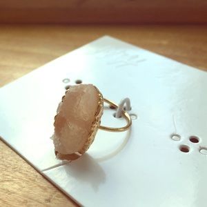 Vintage-like stone ring