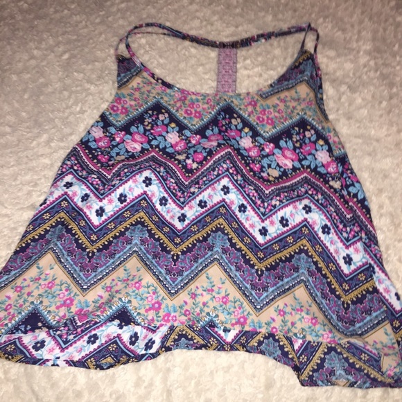 Floral Patterned Flowy Crop Top