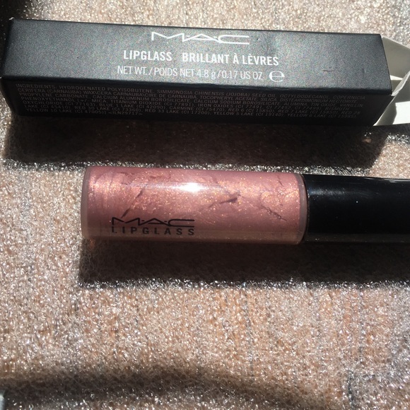 Lipglass