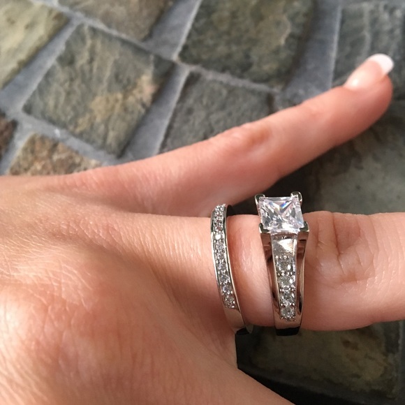 Princess Cut Silver Wedding Ring Set - Picture 7 of 7