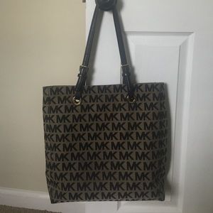 Michael Kors Tote