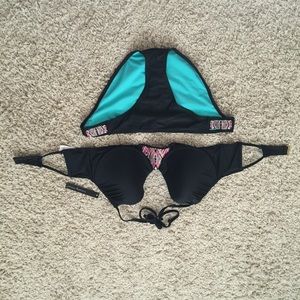 Black bikini