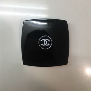 CHANEL never been used powder blush!