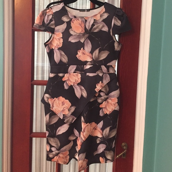 Boohoo Dresses & Skirts - Peplum Dress