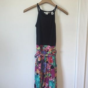 Cute colorful midi dress🌺🌸🌻💐