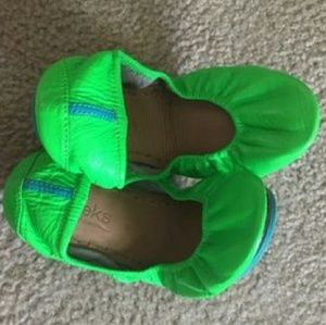 Tieks Galactic green Like new size 8