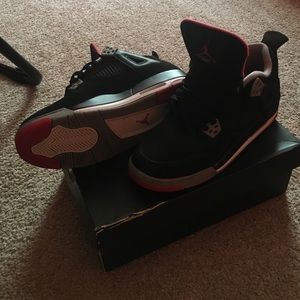 Jordan Bred 4s