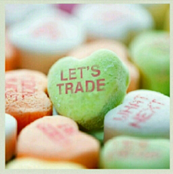 MEET YOUR POSH AMBASSADOR BRIGITTE ;) - Picture 4 of 8