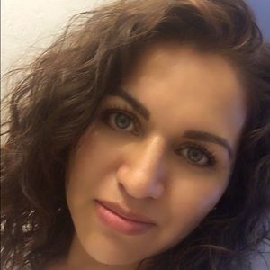 Meet your Posher, Sandra