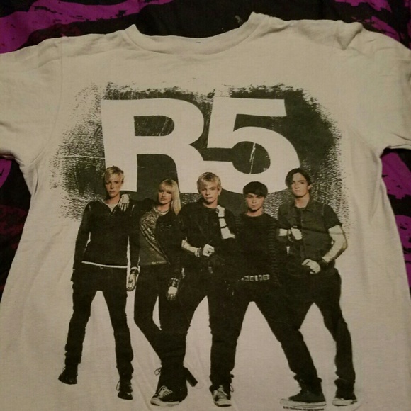 R5 t-shirt