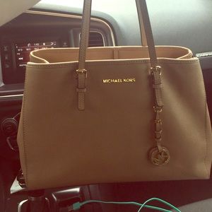 Additional pics of mk purse