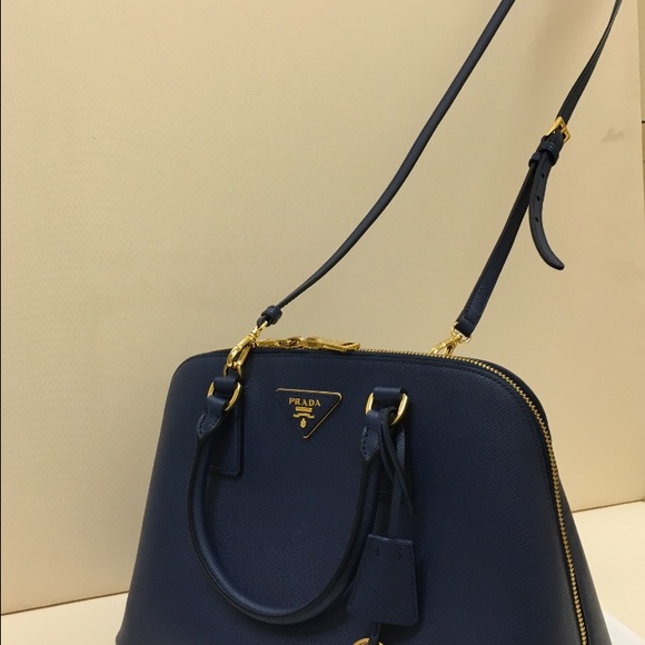 Prada Saffiano LUX - Picture 4 of 4