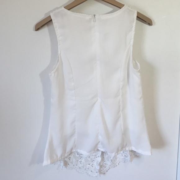 White lace tank!💐💗 - Picture 3 of 3