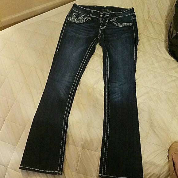 Jeans - Picture 2 of 3