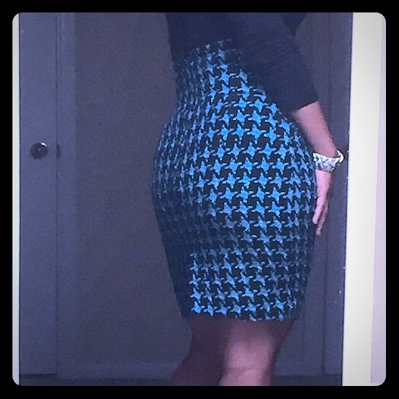 Chanel high waisted skirt