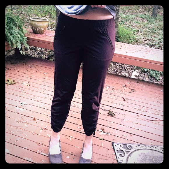 Athleta city joggers