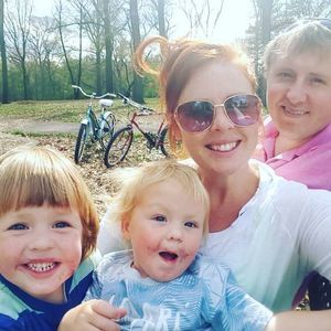 Meet your Posher, Linda louise