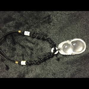 “shui mo” pendant.