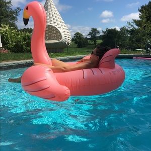 Meet your Posher, Caitlin