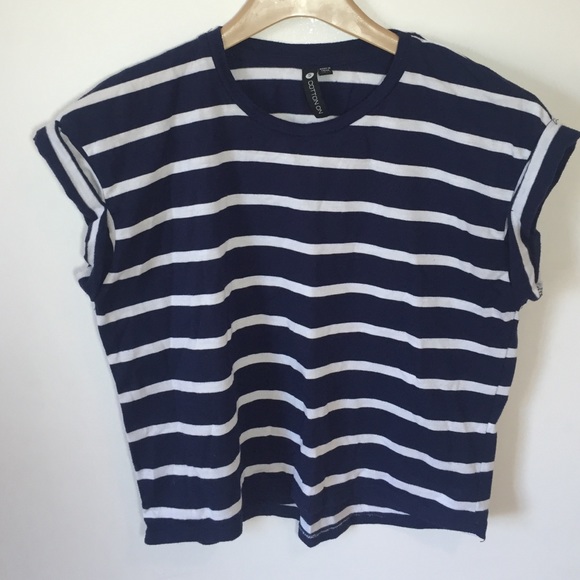 Cotton on navy and white striped t-shirt🌊⚓️⚓️