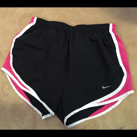 Nike tempo running shorts