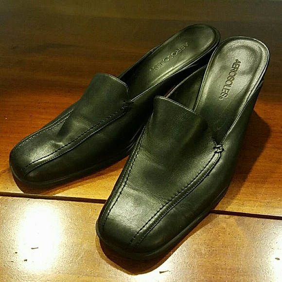 Black Leather Aerosoles Mules, size 11B