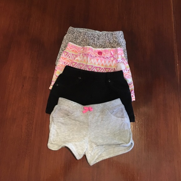 Four pairs of 3t shorts