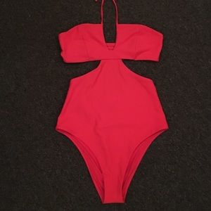 aerie cut out one piece