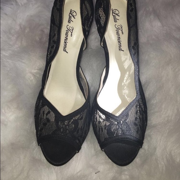Black Lace Detailed Heels