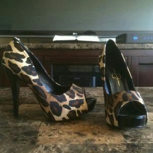 Jessica simpson Leopard heels