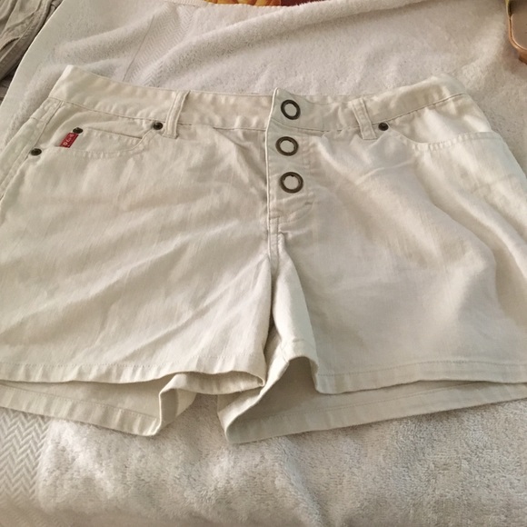 Mudd shorts size 11 JR